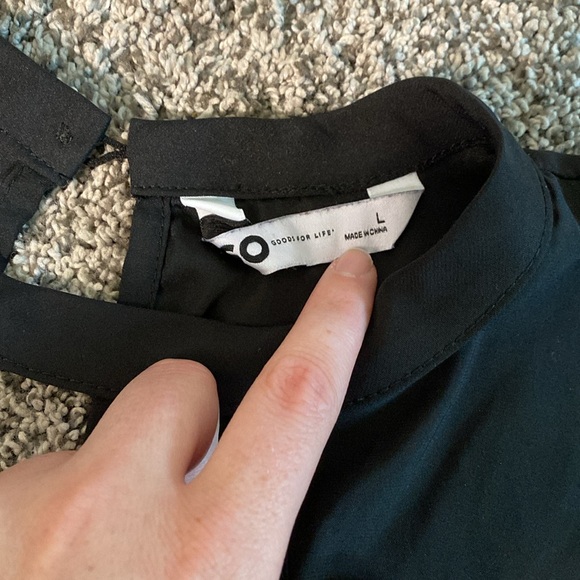 SO large black silk business top - Picture 6 of 7